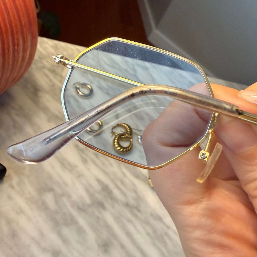 Jewelery Bundle | Oval Sunglasses & Gold Hoop Earrings Jewelry Lot - Picture 6 of 12